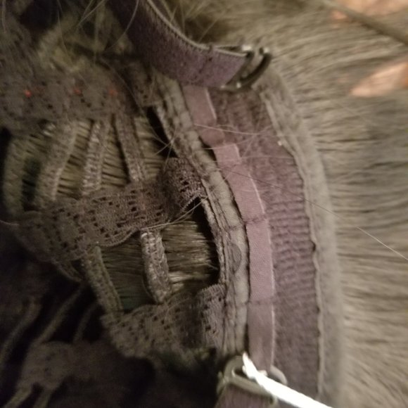 BLACK WIG - Picture 6 of 6